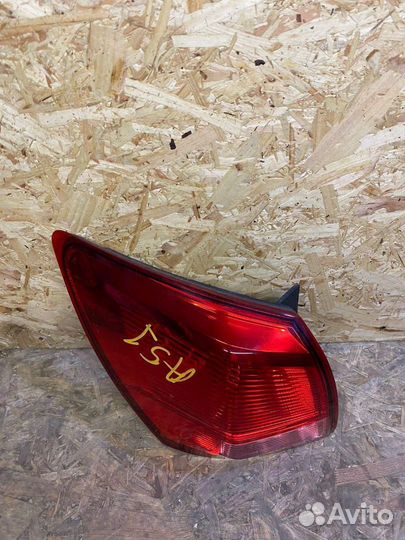 Фонарь задний левый Nissan Qashqai J10 дорест