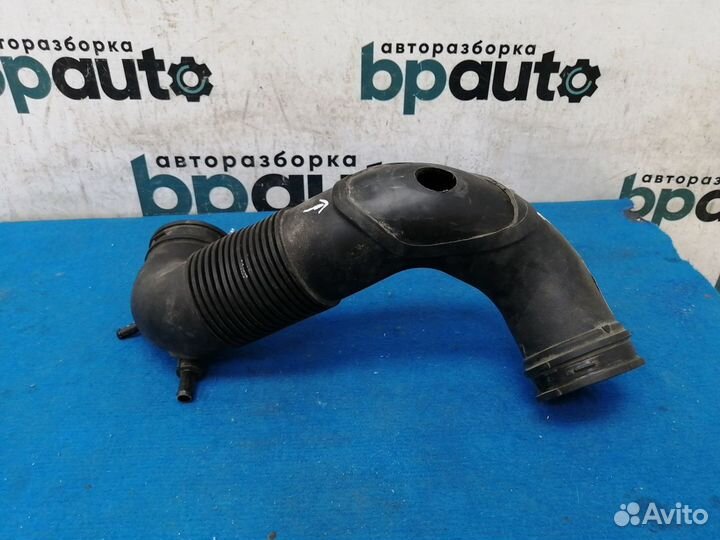 Патрубок возд фильтра 28130-D3300 Hyundai Tucson