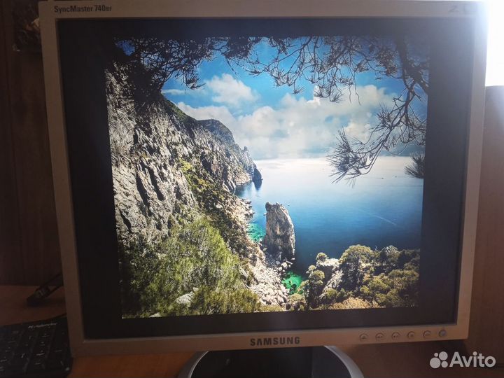 Монитор Samsung syncmaster 740bf