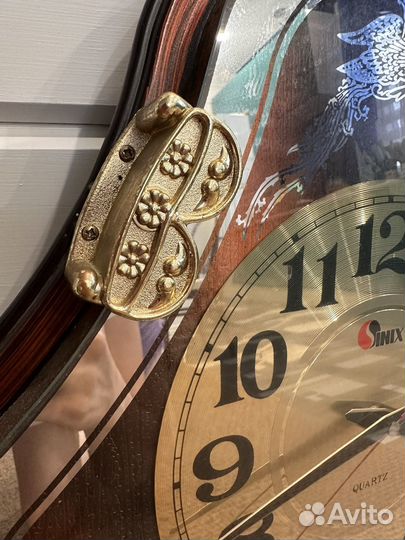 Часы настенные с маятником