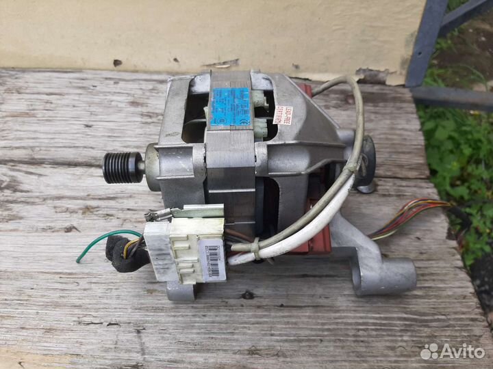 Двигататель стиральной машины