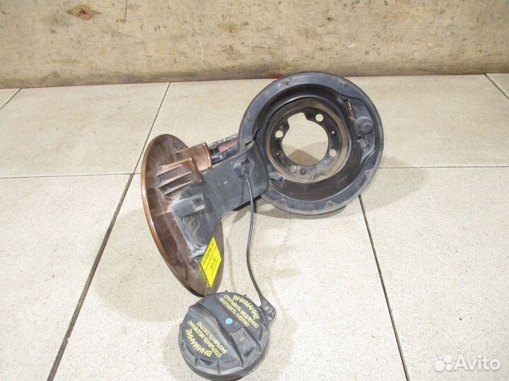 Лючок бензобака Kia Ceed 2 (JD)