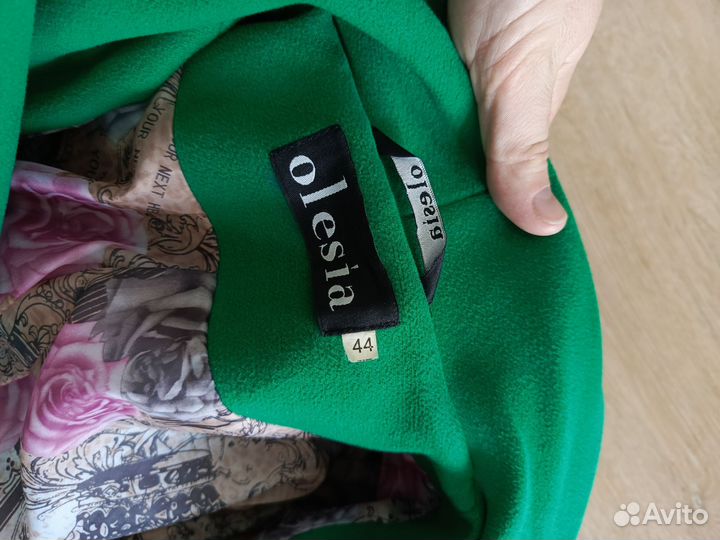 Пальто очень яркое в идеальном состоянии