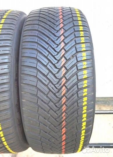 Continental AllSeasonContact 215/45 R18 93R