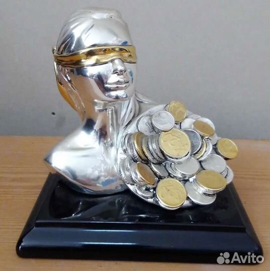 Статуэтка с серебрением Euro FAR 