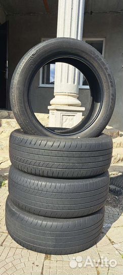 Bridgestone Dueler H/L 33A 5/4.5 R12 B