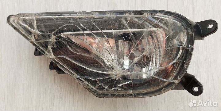 Фара противотуманная левая