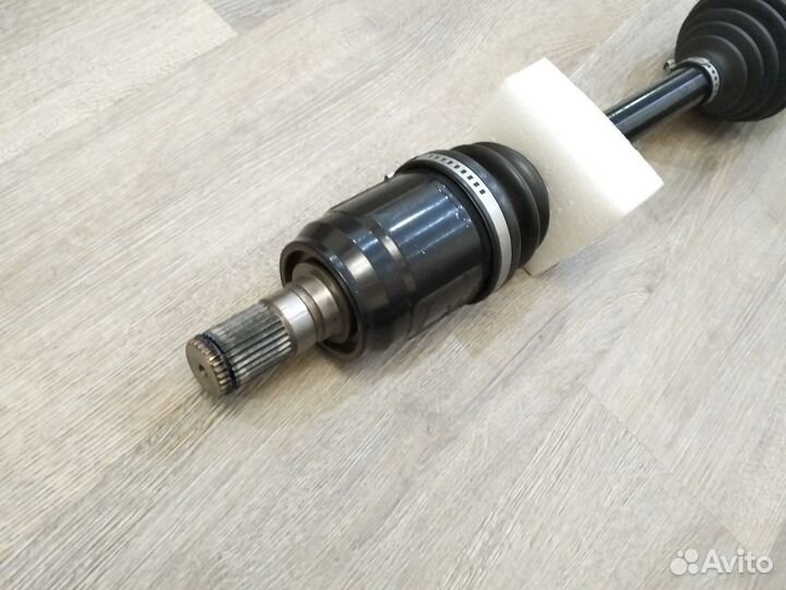 Привод левый hyundai santa fe 2012- новый