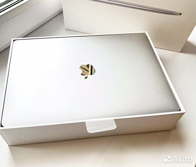 MacBook Air M1 silver 20 циклов