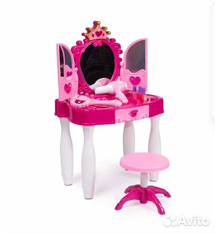 Детский туалетный столик