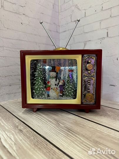 Новогодний фонарик-телевизор