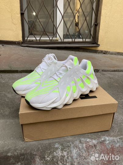 Кроссовки Adidas Yeezy 451 белые