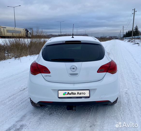 Opel Astra 1.6 МТ, 2011, 211 111 км