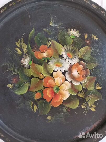 Поднос с росписью жостово