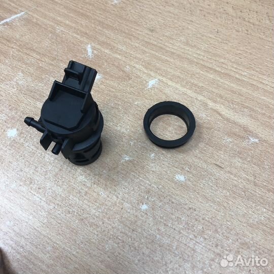 Моторчик омывателя Toyota Camry LC RAV prado