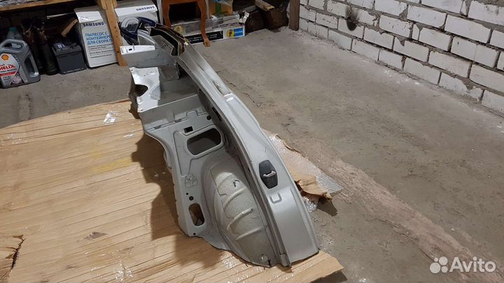 Крыло заднее левое BMW E46 седан