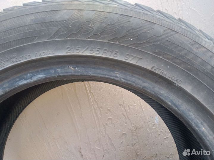 Yokohama Ice Guard Stud IG55 215/55 R16 97T