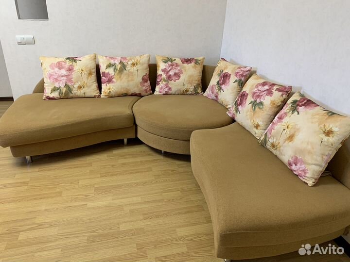 Угловой диван