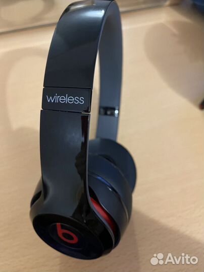 Беспроводные наушники Beats solo