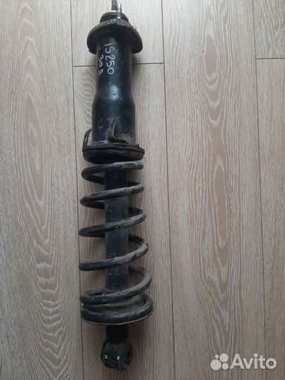 Стойка амортизатора задняя лексус ис 250