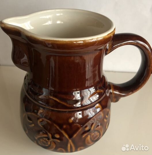 Керамические вазы, сервиз, кувшины