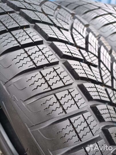 Goodyear UltraGrip Ice SUV Gen-1 225/60 R18 104T