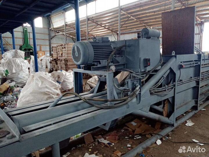 Пресс горизонтальный для вторсырья б\у