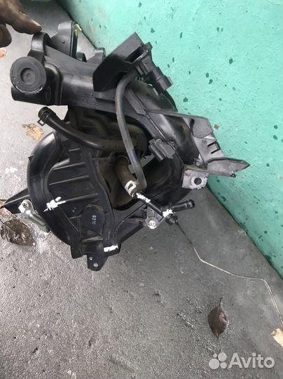 Впускной колектор mazda demio