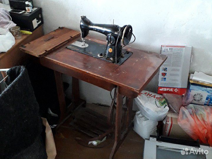 Швейная машина