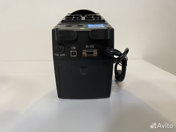 Источник бесперебойного питания Ippon