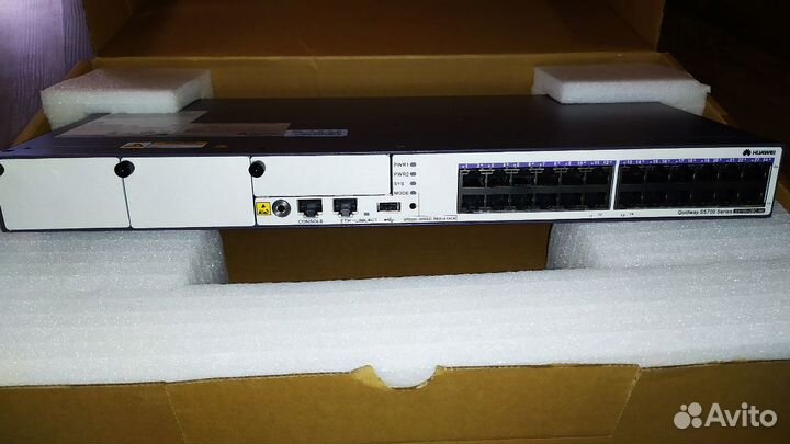 Коммутатор L2/L3 Huawei S5700-28C-HI