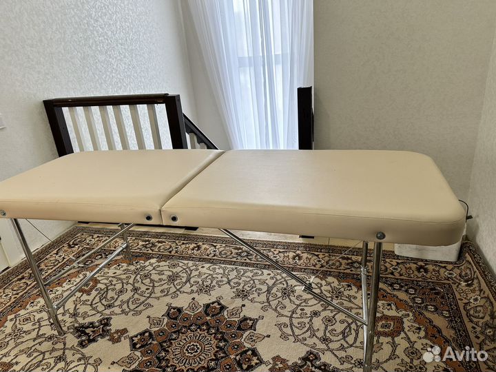 Кушетка для наращивания ресниц