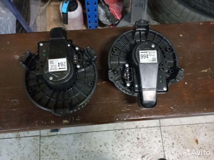 Моторчик печки Тойота Камри Ленд Крузер Прадо 150