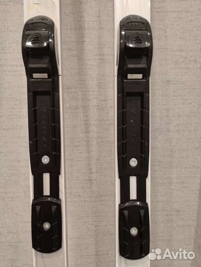 Беговые лыжи и палки Fisher