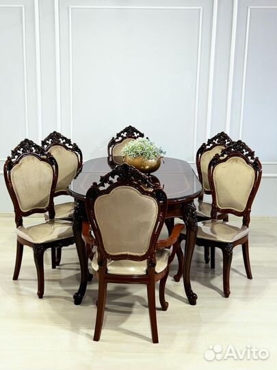 Кухонный стол и стулья