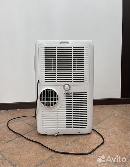 Мобильный кондиционер Electrolux eacm-08 CL/ N3