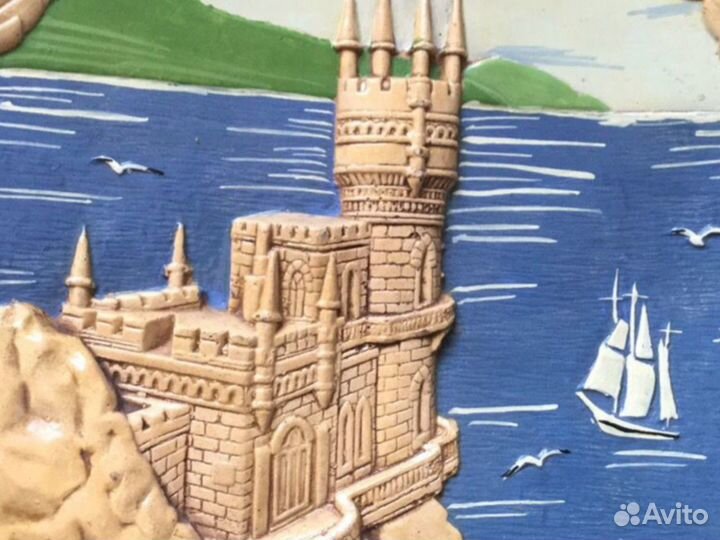 Картина из керамики «ласточкино гнездо» новая