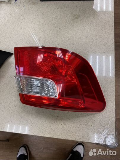 Фонарь задний левый, правый Toyota Camry V50