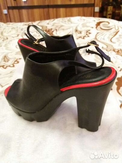 Босоножки женские 39 размер