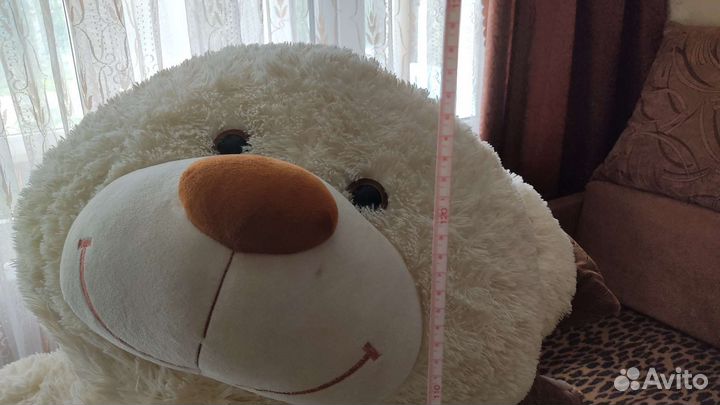 Плюшевый медведь очень большой