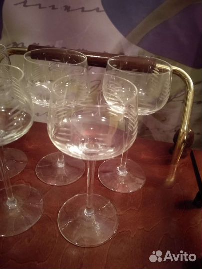 Бокалы и стопки
