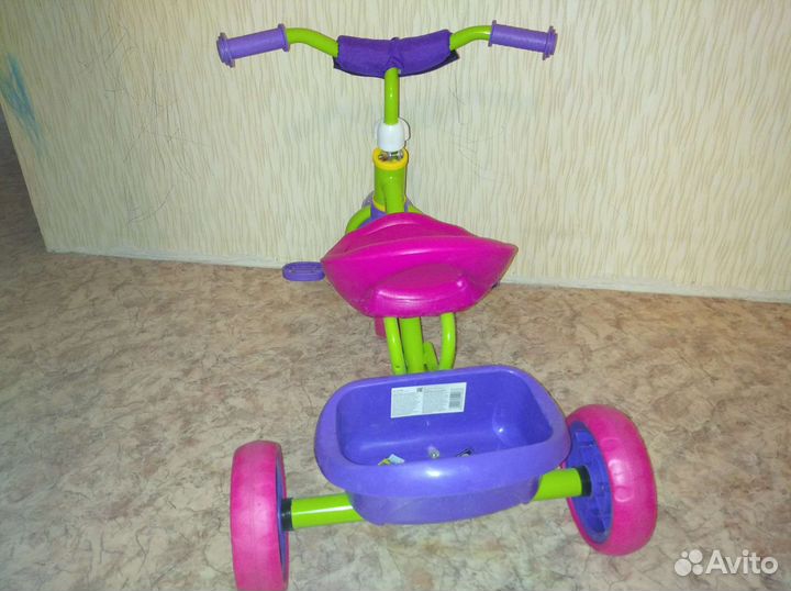 Детский трехколесный велосипед