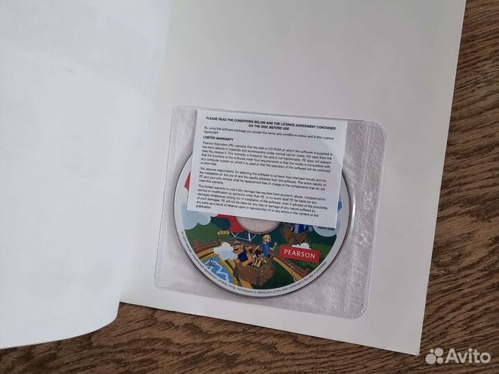 Учебник по английскому FlyHigh 2