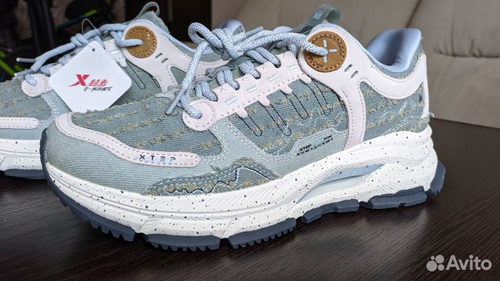 Кроссовки Xtep