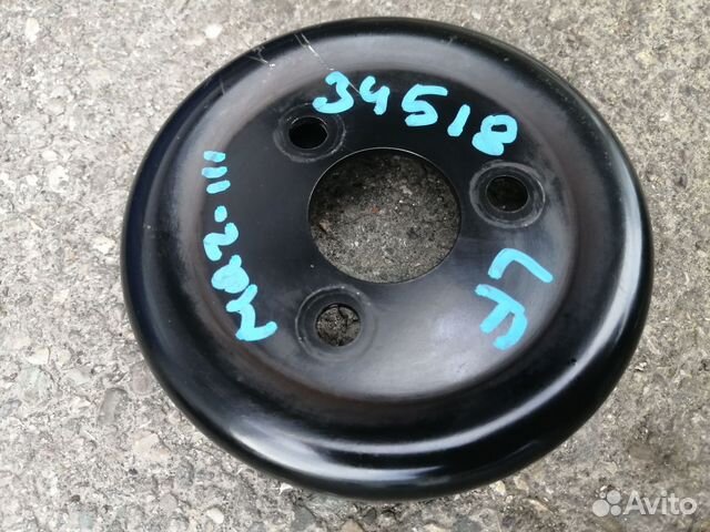 Шкив помпы Mazda 6 2.0 бензин LF