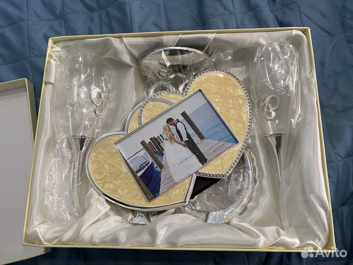 Набор бокалов для молодоженов с фоторамкой