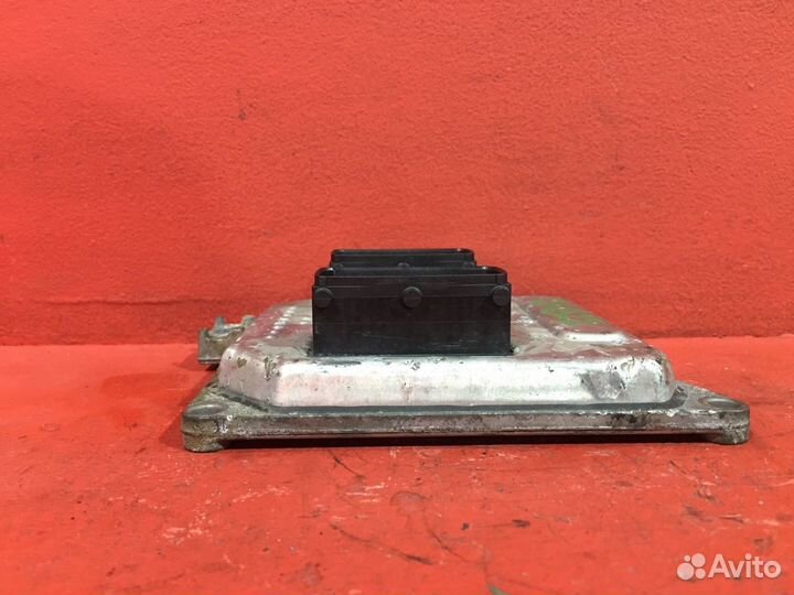 Блок управления двигателем Opel Zafira B минивен