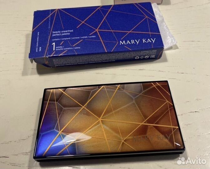 Пудра рассыпчатая и компактная Мэри Кэй