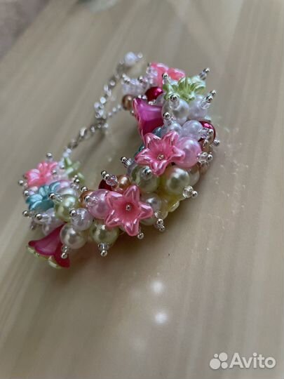 Бидутерия из бисера ручной работы