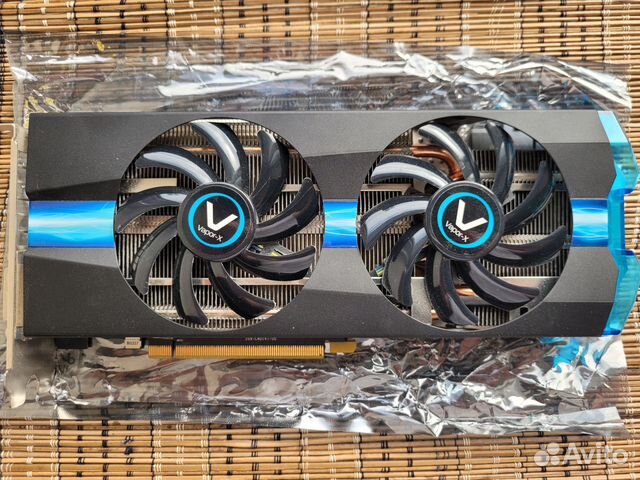 Sapphire AMD Radeon R9 270X 2Gb
